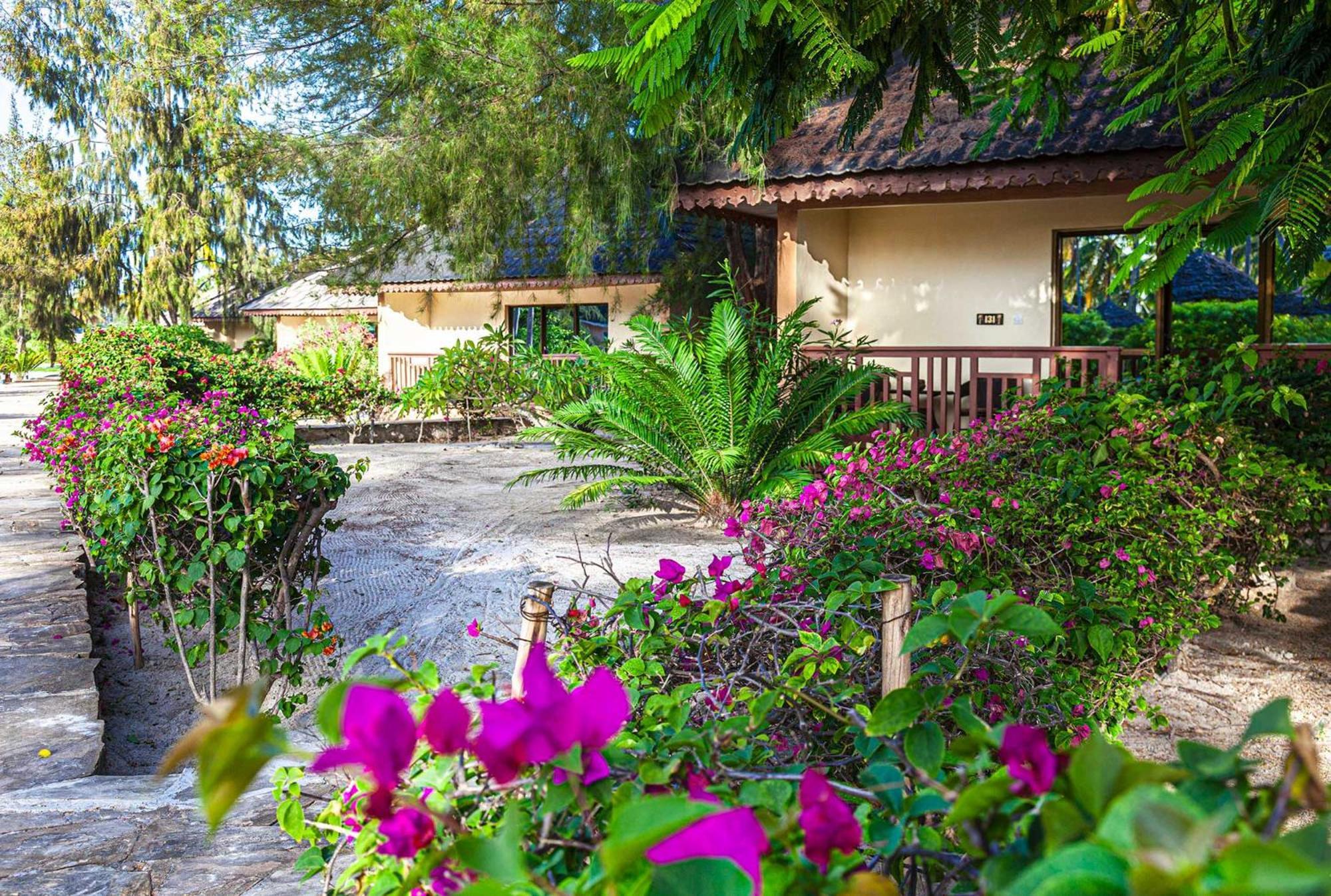 Vrclub Paje Palms Beach Resort Экстерьер фото