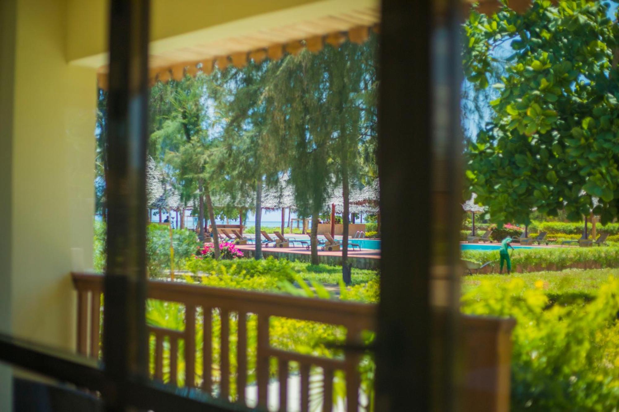 Vrclub Paje Palms Beach Resort Экстерьер фото